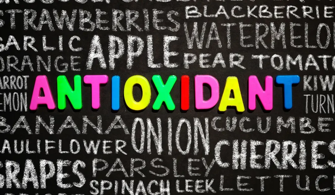 Antioxidants: The Secret Weapon for Anti-Aging and Youthful Skin